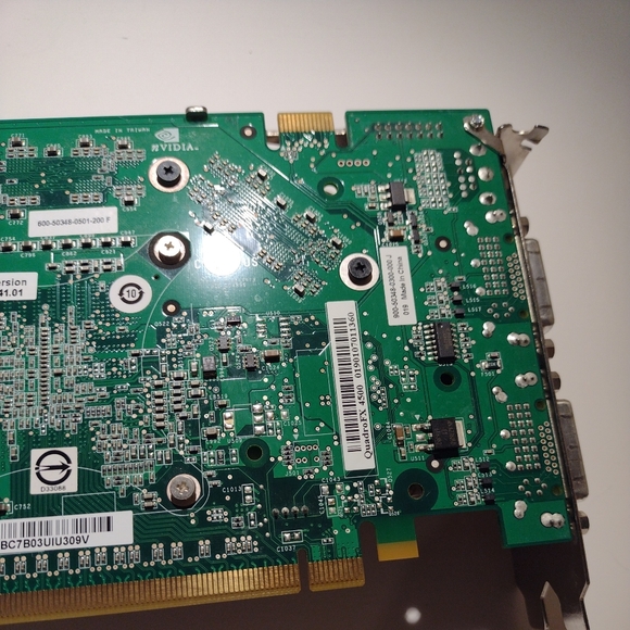 Dell KU705 Nvidia Quadro FX4500 PCI-E 512MB GDDR3 Dual DVI TV-Out (S-VIdeo).I - Picture 8 of 13